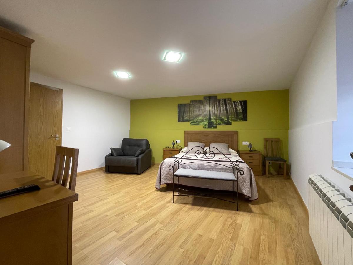 Habitaciones A Casa De Pepe Тріакастела Екстер'єр фото