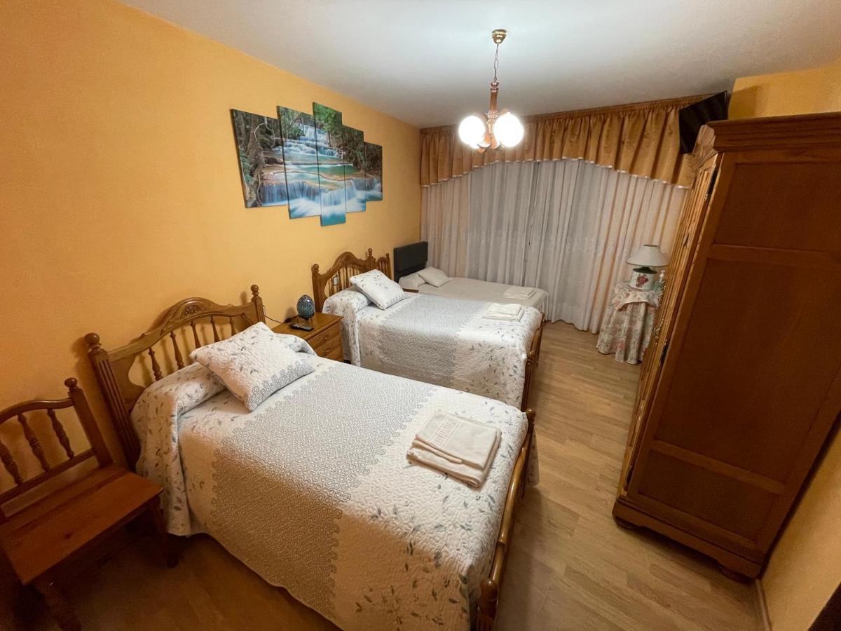 Habitaciones A Casa De Pepe Тріакастела Екстер'єр фото