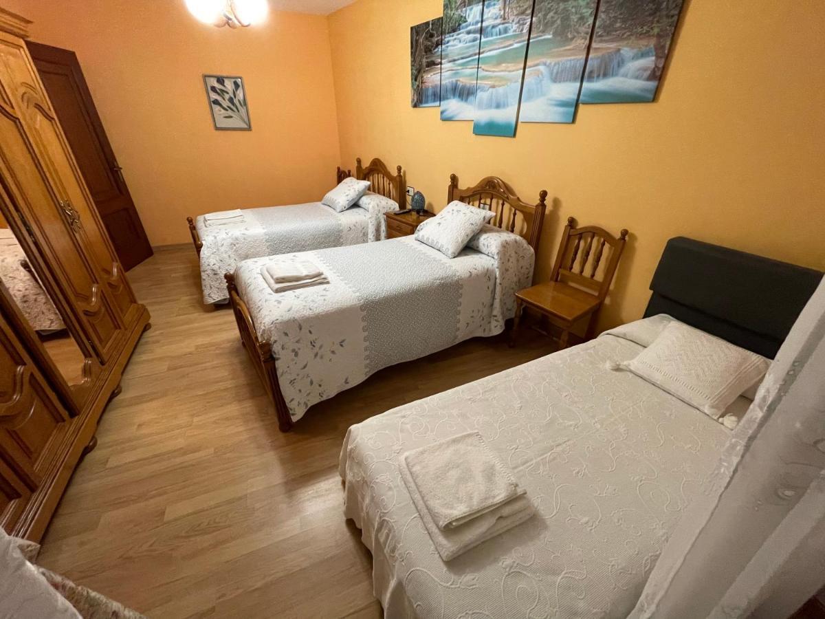 Habitaciones A Casa De Pepe Тріакастела Екстер'єр фото